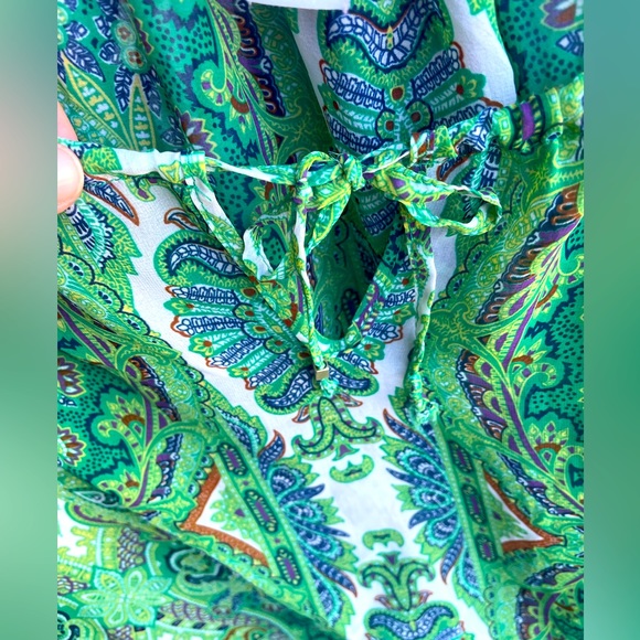 ⭐️Host Pick⭐️ Spanish designed sheer green long- sleeve blouse - Picture 6 of 7